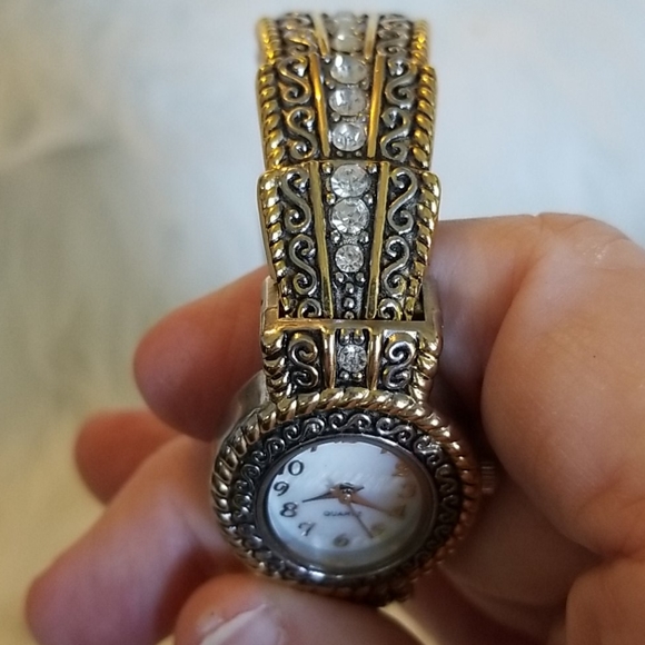 Accutime Watch Co. Ladies Watch Bracelet - Picture 6 of 13